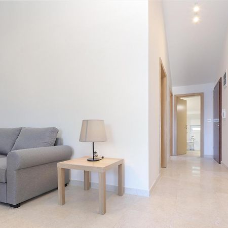 Apartamento Sea View By Moro Malinska Exterior foto