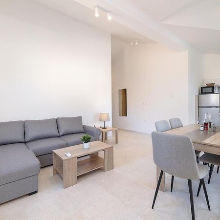 Apartamento Sea View By Moro Malinska Exterior foto